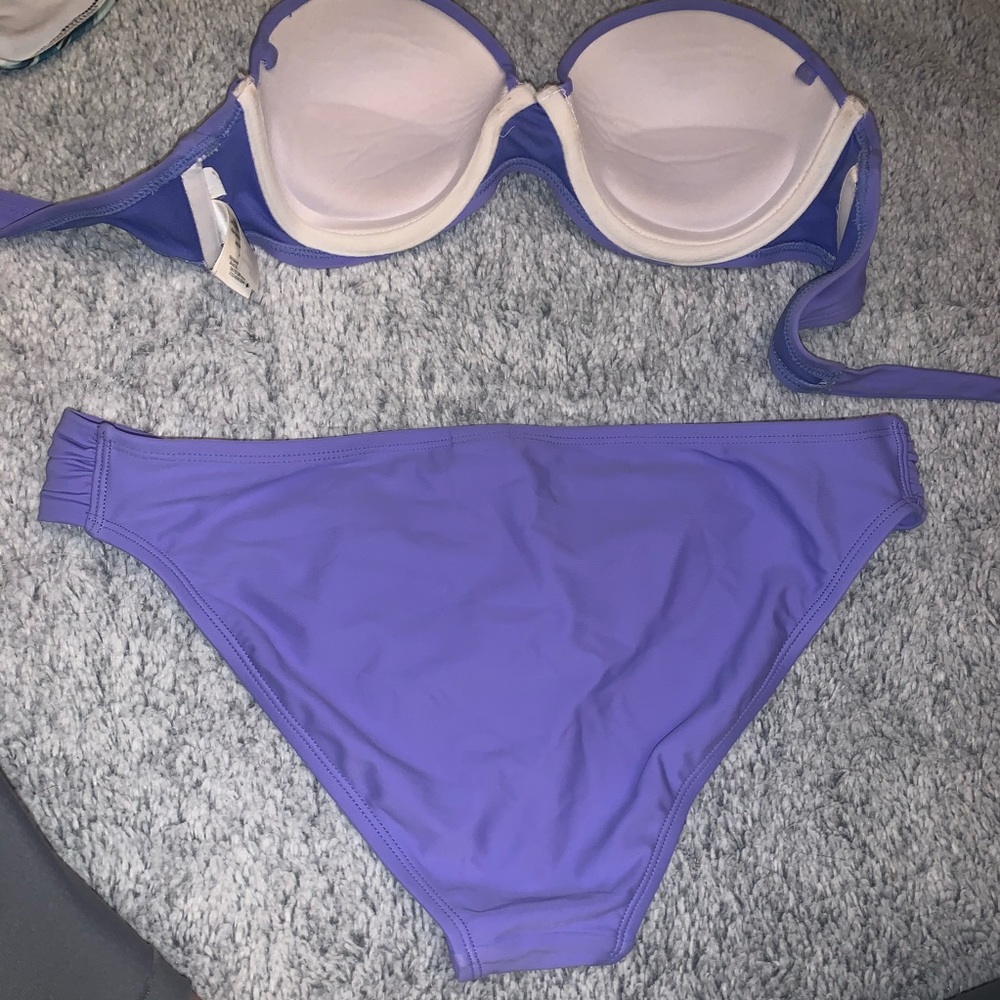 Swimsuit - Picture 4 of 7
